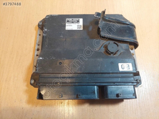 Toyota Rav4 2.2 Motor Beyni / 89661-42C10 / 175800-7743