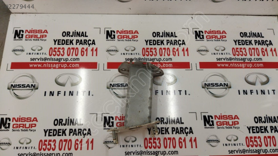NİSSAN X-TRAİL ARKA SOL TAMPON AYAĞI ÇIKMA T32 2014-2020