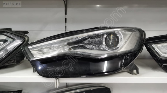 Audi A6 Modeli İçin Çıkma Sol Far Parçası