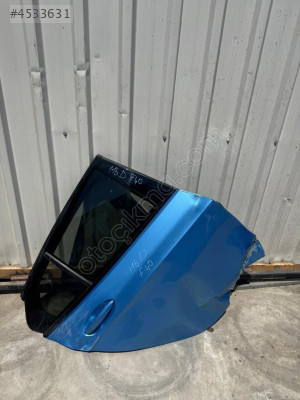 BMW F40 116 D SAĞ ARKA KAPI