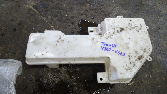 Ford Transit V362 - V363 Orjinal Cam Suyu Bidonu çıkma