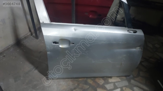 Orjinal Çıkma Opel Corsa D Sağ Ön Kapılar
