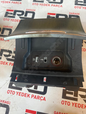 MG HS ORTA KONSOL ŞARJ BÖLMESİ