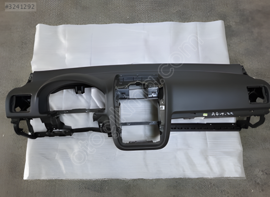VOLKSWAGEN GOLF 5-JETTA ÖN GÖĞÜS 2005 SONRASI İÇİN YENİ