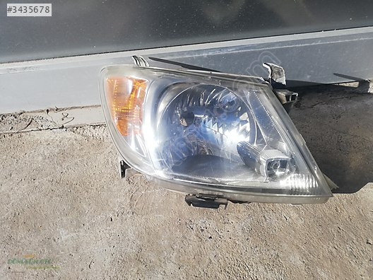 TOYOTA HİLUX VİGO ÇIKMA ORJİNAL SAĞ FAR 2006 - 2009