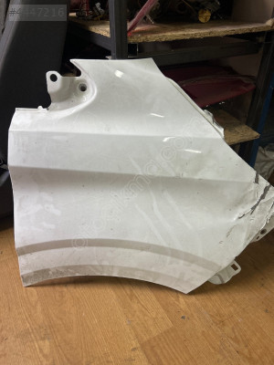 Ford Custom sağ ön çamurluk