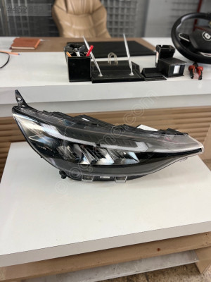 2024 2025 Model Ford custom ön sağ far