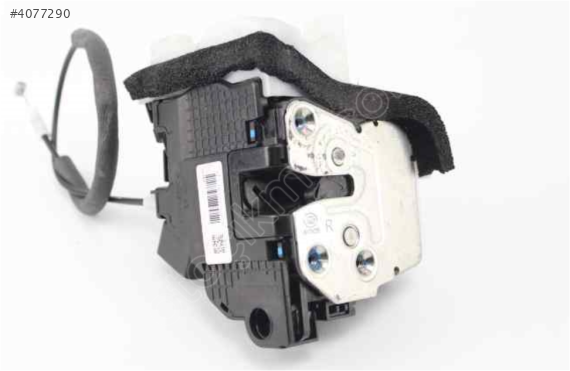 KİLİT ÖN KAPI SAĞ HYUNDAI İ20 15-18 81320-C8040 MOTORLU