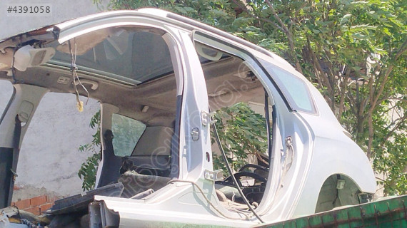 PEUGEOT 308 STATİON VAGON SAĞ ARKA ÇAMURLUK ÇIKMA