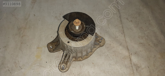 Mercedes C 205 MOTOR KULAĞI SAĞ