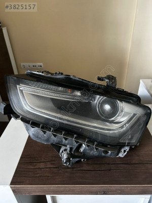 AUDİ A4 SOL FAR