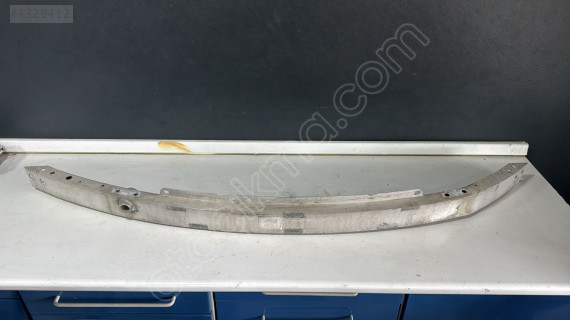 MERCEDES C SERİ W204 ÖN TAMPON DEMİR 2046205834