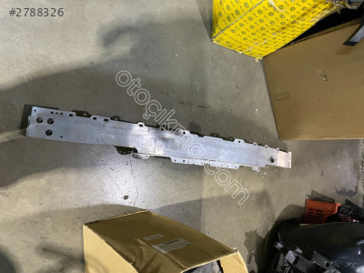 MERCEDES C SERİSİ A 205 ÖN TAMPON DEMİRİ - ÖZIŞIK ÇIKMA PARÇA