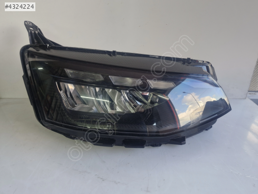 VOLKSWAGEN TRANSPORTER T8 SAĞ ÖN FAR 2025- SIFIR AYARINDA