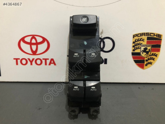 Orjinal Hyundai i30 Sol Ön Cam Düğmesi - Oto Çıkma Parçalar