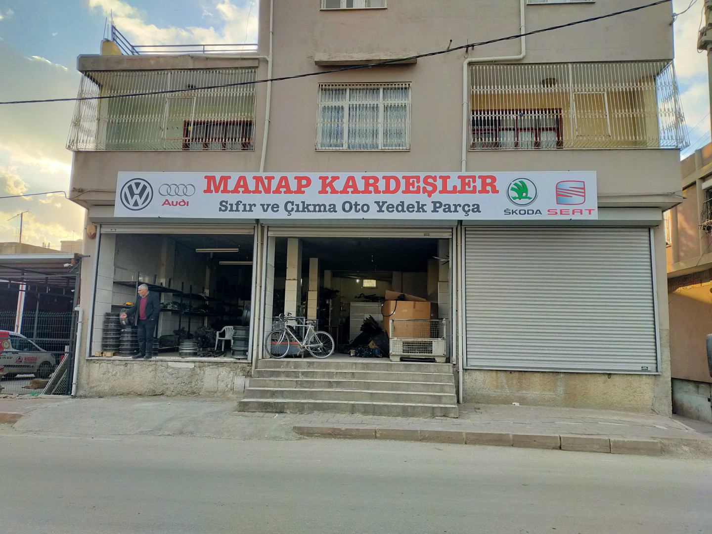 MANAP KARDEŞLER SIFIR VE ÇIKMA OTO YEDEK PARÇA