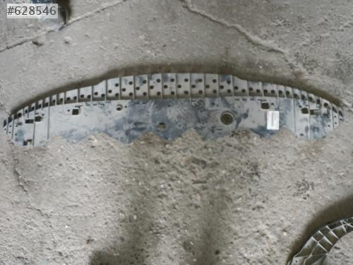 toyota yaris 2014 alt tampon destek plastiği